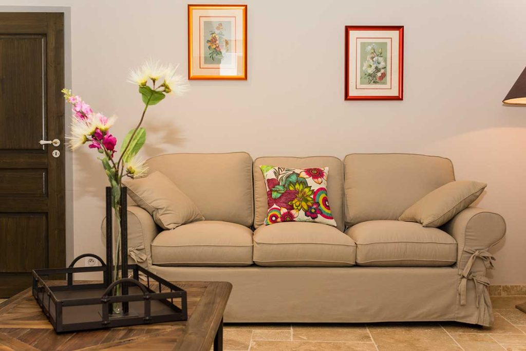 Gîte Le Pré du Roy - 81500 Giroussens - Salon